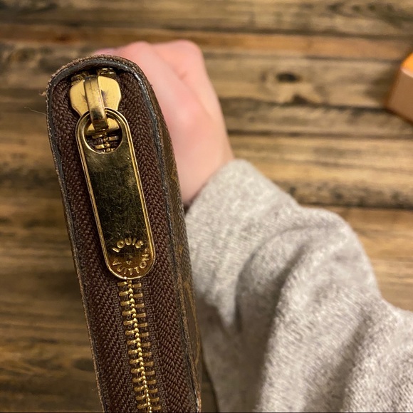 Louis Vuitton Zippy Wallet - Picture 4 of 8